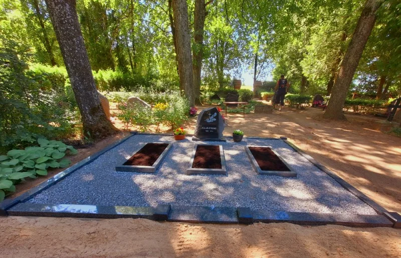 SKS Granit SIA SIA SKS GRANIT в Елгаве – гранитные надгробия и благоустройство мест захоронения