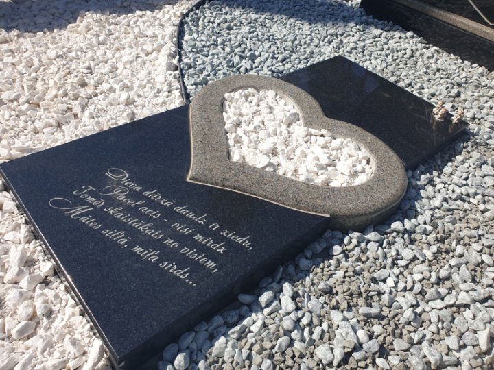 Granite gravestone - Heart shaped