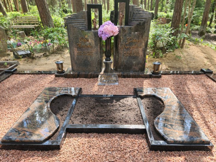 Exclusive granite gravestone, semi-closed