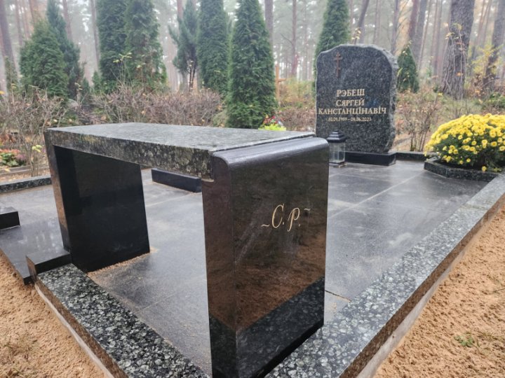 Granite grave bench - Quality and various colours