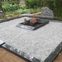 Preview image for  Semi-closed granite tombstone