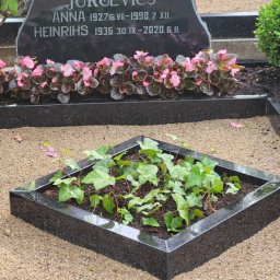 Preview image for  Open diamond-shaped granite gravestone for urns 
