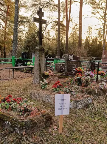 Vecticībnieku kapi — Daugavpils