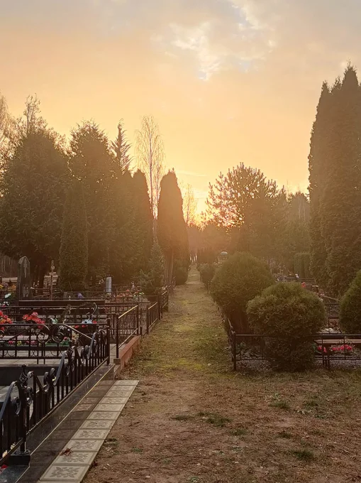 Даугавапилсское коммунальное кладбище Даугавапилсское коммунальное кладбище является важным свидетельством многообразной и мультикультурной истории Даугавпилса.