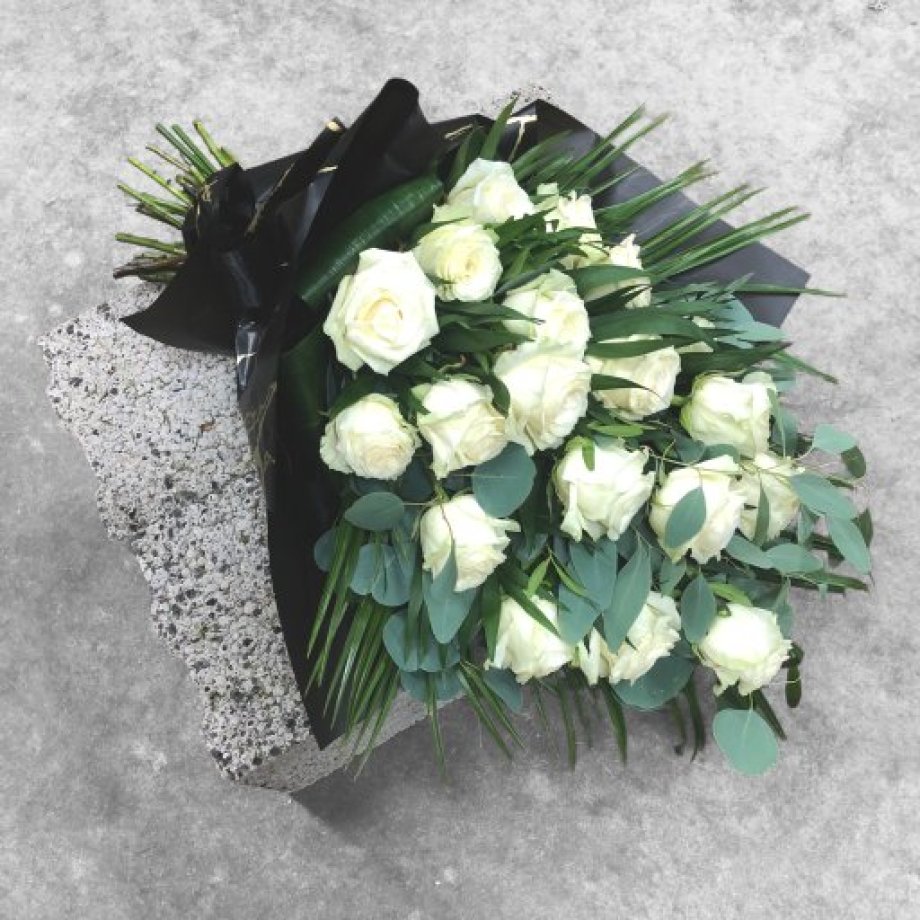 Mourning bouquet with white roses