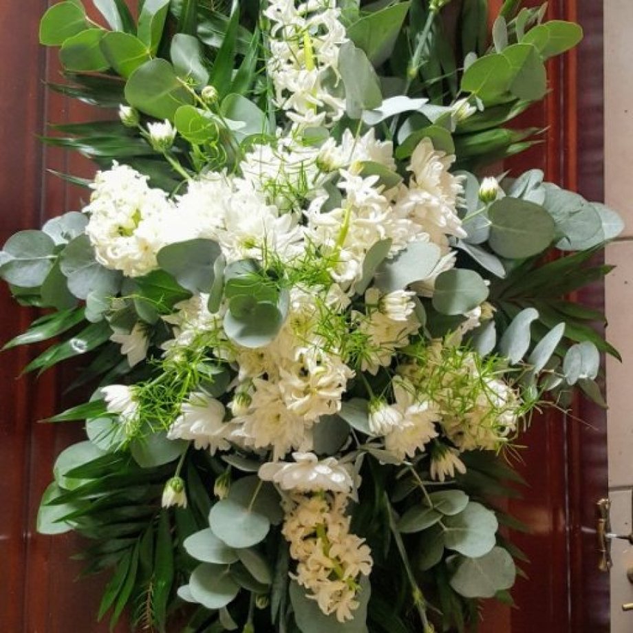 Casket cover bouquet