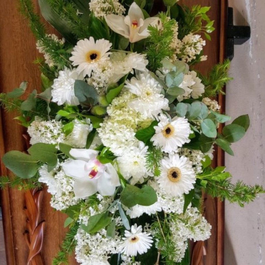 Casket bouquet