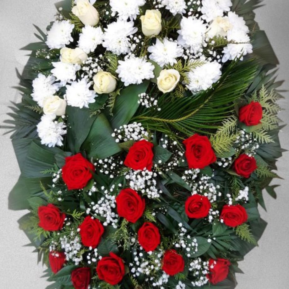 Laivas formas bēru vainags