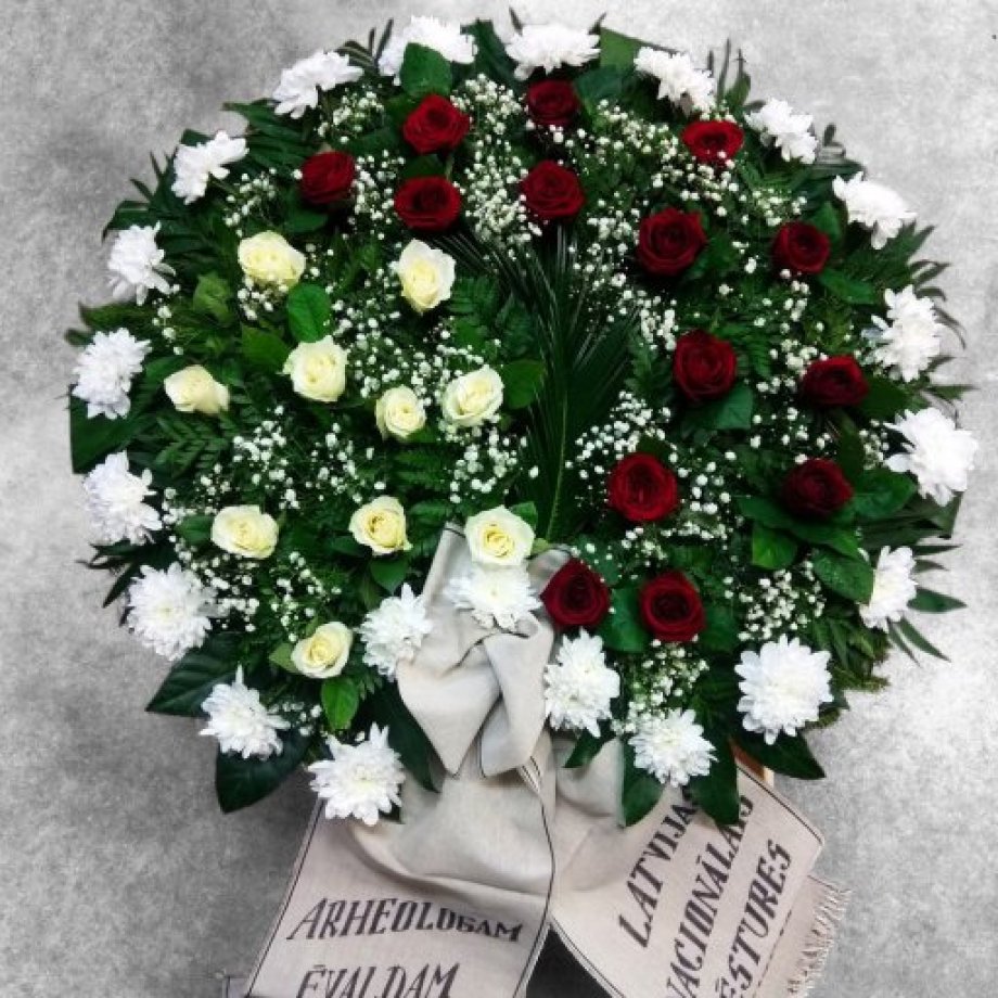 Funeral wreath of roses and chrysanthemums