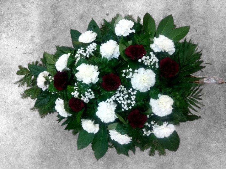 Funeral spray made of carnations
