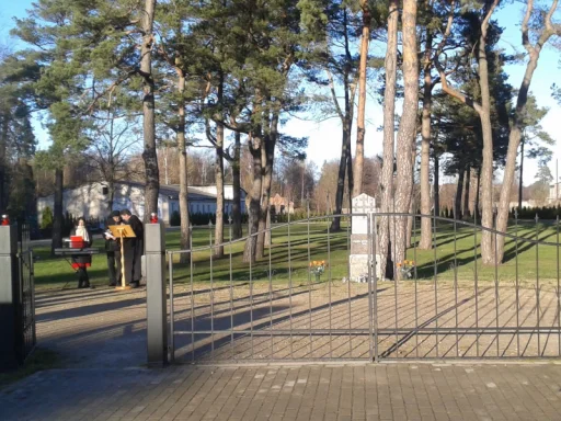 Гарнизонное кладбище в Лиепае