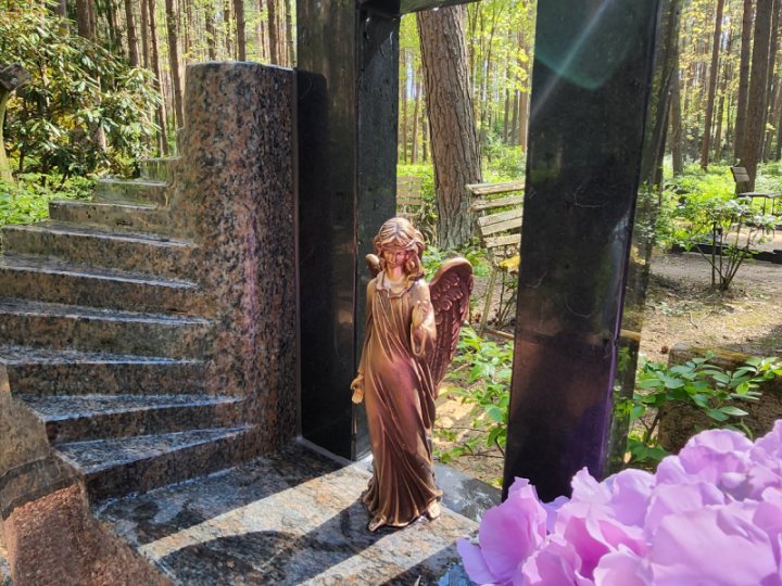 Exclusive Gravestone Ensemble — Stairway to Heaven