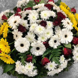 Preview image for  Bēru vainags no gerberām 80 cm Nr.161