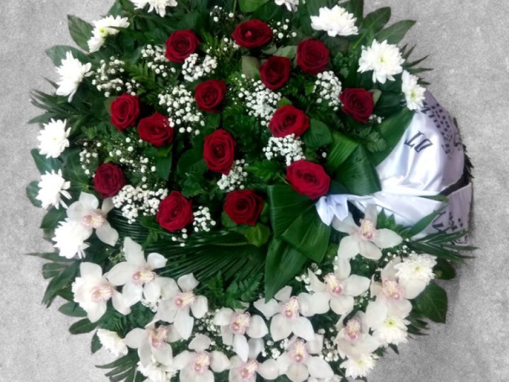 Bēru vainags   Orhidejās , bordo rozēs un baltā krizantēmasNr.88