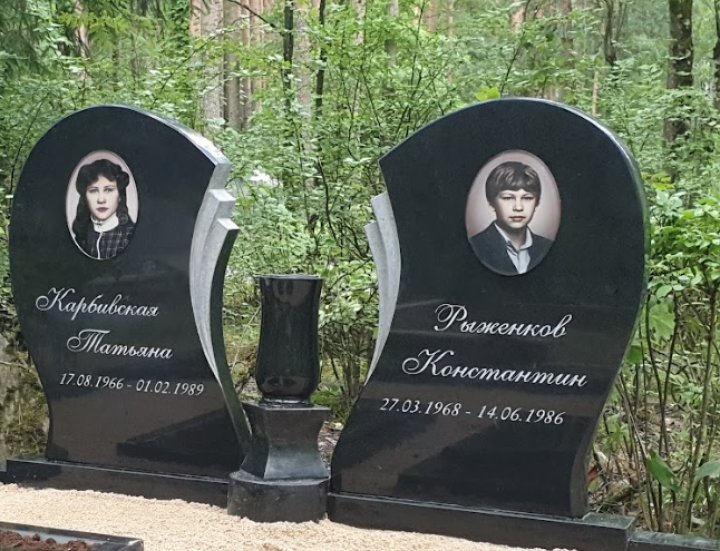 Portrait on glass for monuments