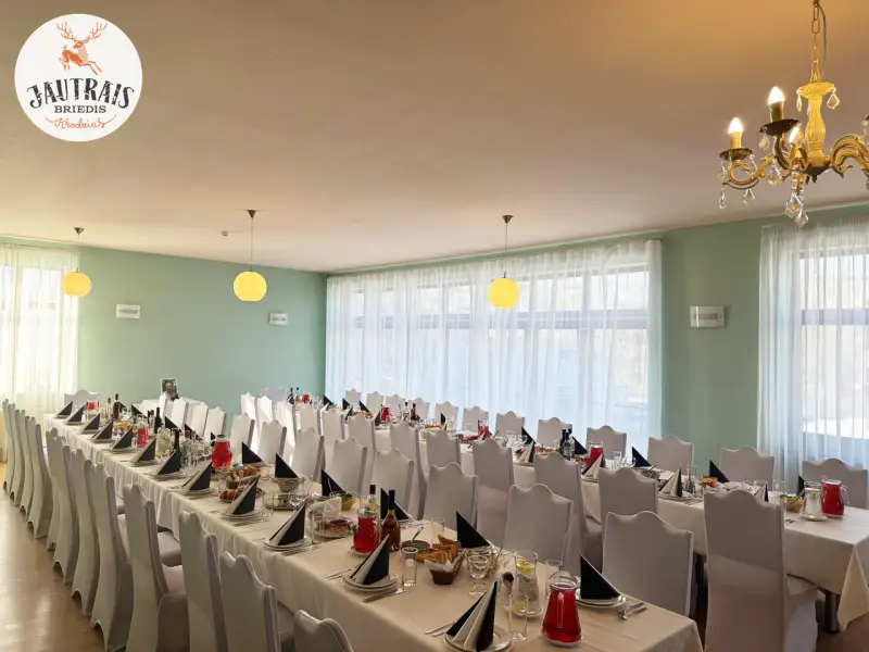 JAUTRAIS BRIEDIS: банкетные залы для поминок в Кенгарагсе