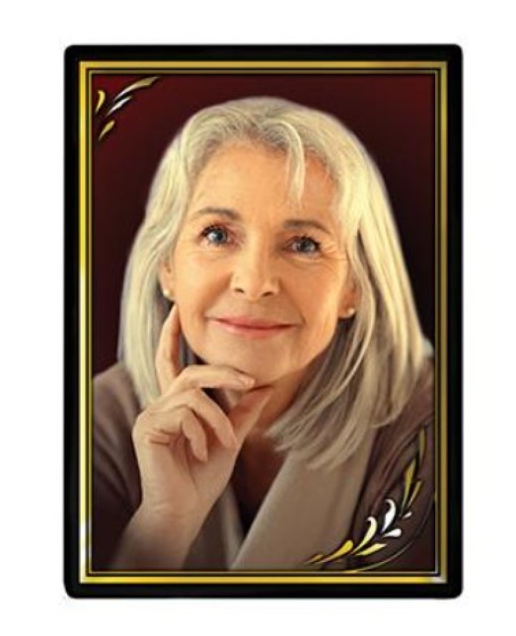 Portraits with Gilded Ornament Z-6