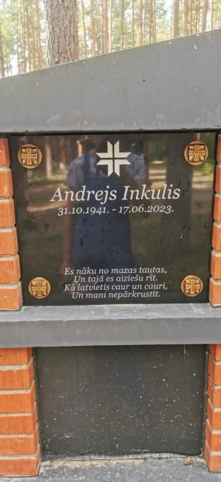 Plāksnes kolumbārijam