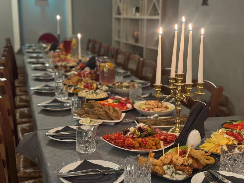 Ilkrogs – Atvadu mielasts Parūpēsimies par Jūsu atvadu mielastu – profesionāli un ar cieņu.