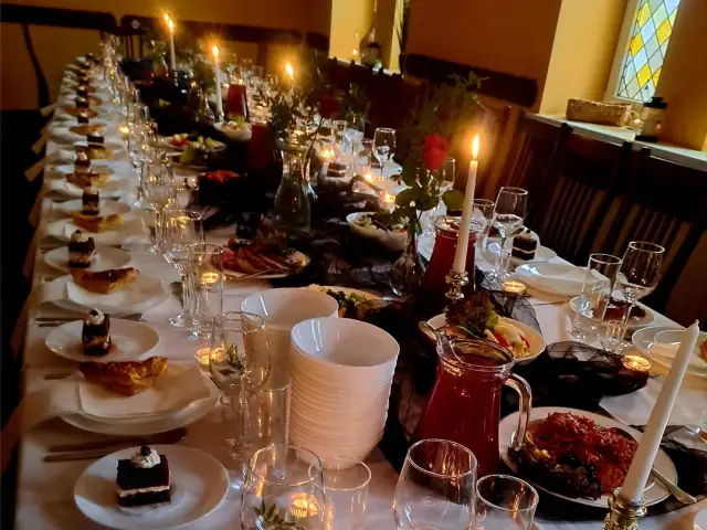 			Book a Banquet Hall for Funeral Reception
	