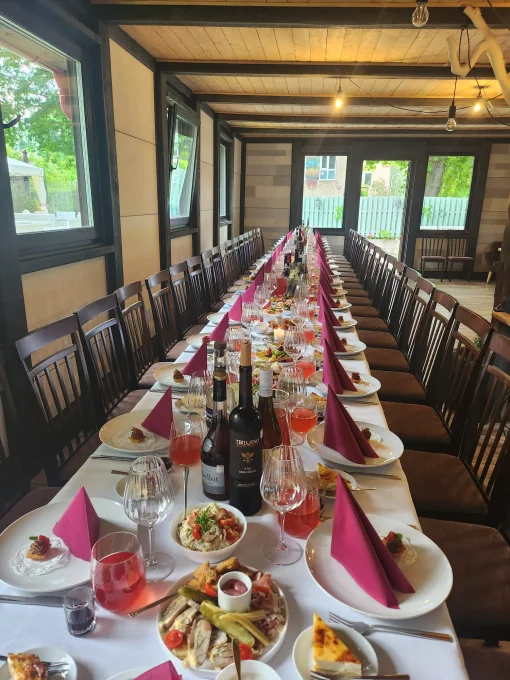 Bēru mielastu organizēšana