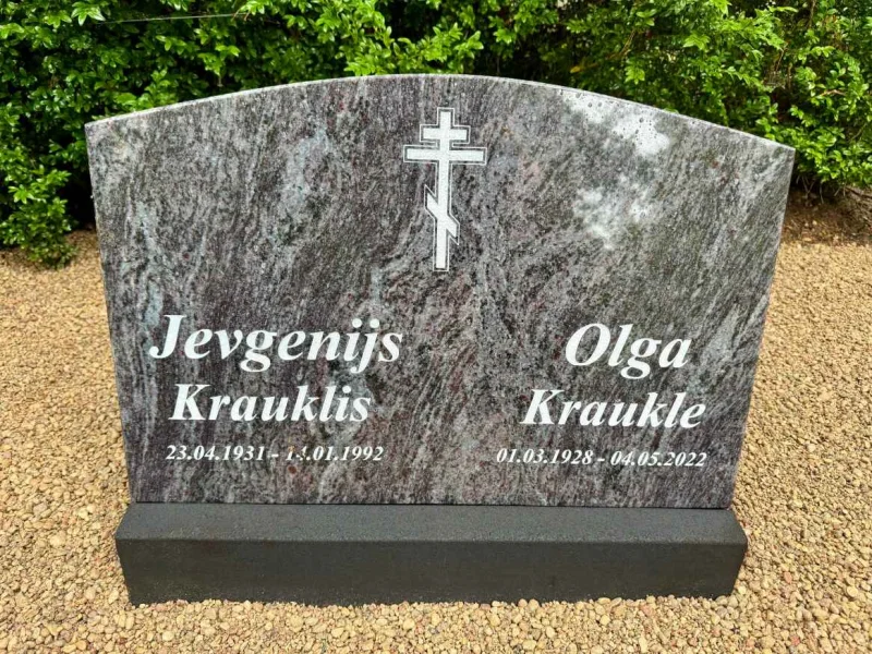 Granīta plāksne
