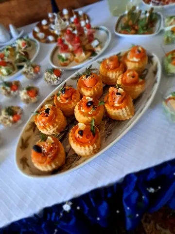 Поминальные обеды и мероприятия в Ильгюциемсе Ресторан Arabela – поминальные обеды и трапезы в Риге, Ильгюциемс