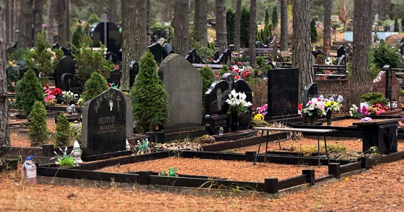 Vispārējs skats uz kapu teritoriju Bolderājas kapsēta, Rīgā