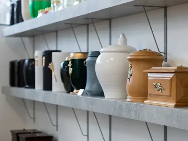 			Pasūtīt kremāciju
	